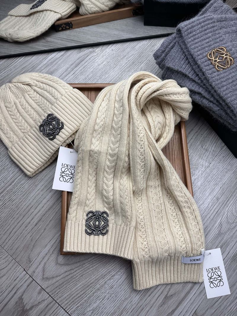 Loewe Caps Scarfs